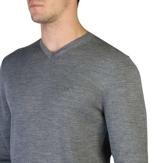 Calvin Klein - K10K110423 - Clothing Sweaters