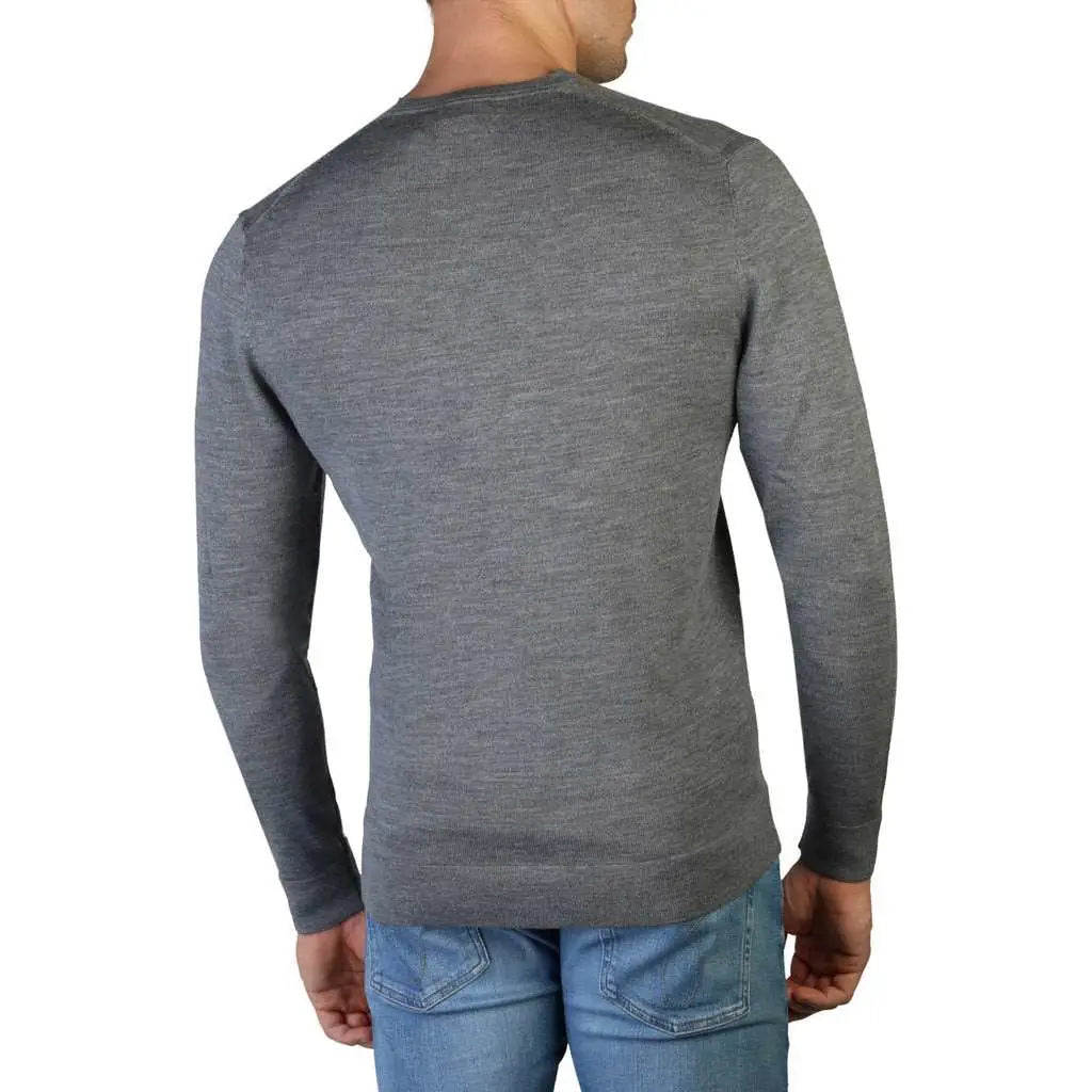 Calvin Klein - K10K110423 - Clothing Sweaters