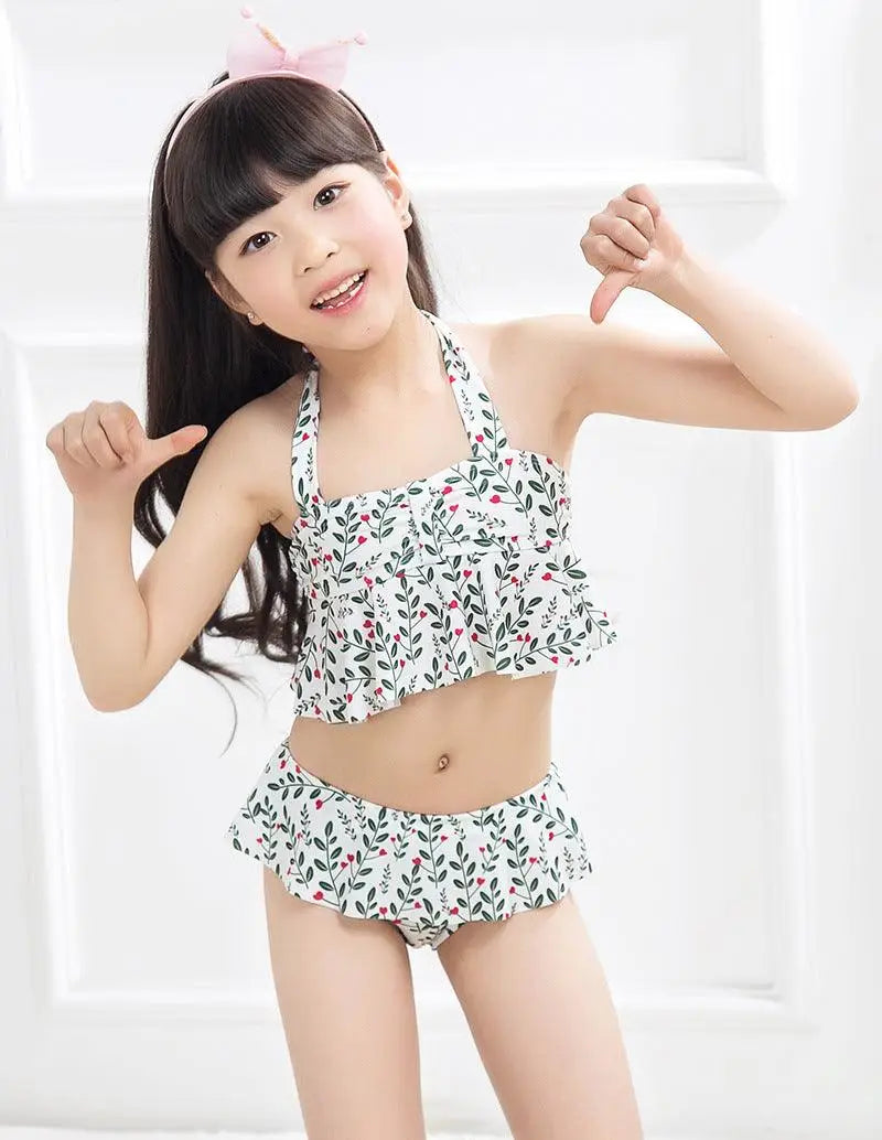 LOVEMI - A creative Korean smallfloral swimwear bikinis suit a child