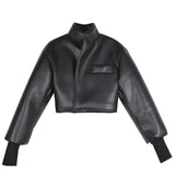 LOVEMI - A short leather jacket