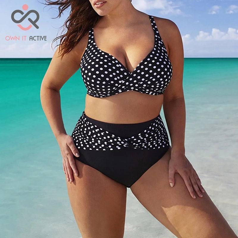 Chic Plus-Size Polka Dot Swimwear for Trendy Beach Looks-1