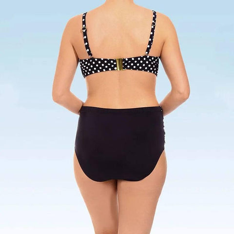 Chic Plus-Size Polka Dot Swimwear for Trendy Beach Looks-2