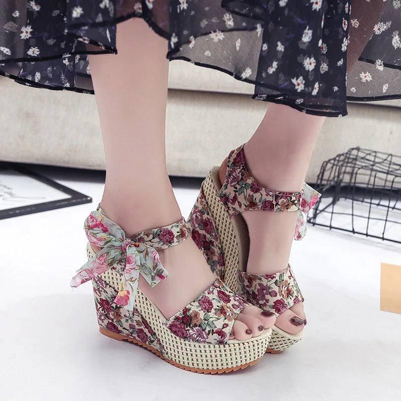 Floral Wedge Sandals: Stylish Summer Footwear-2