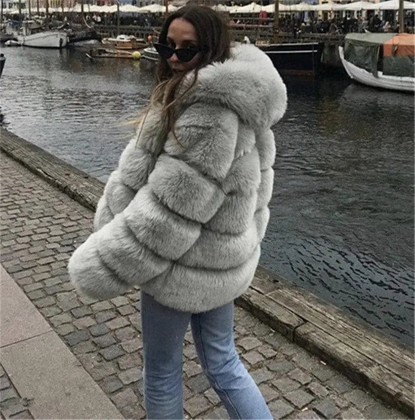 LOVEMI  Fur coat Light gray / XL Lovemi -  Faux fur jacket