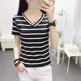 LOVEMI - Lovemi - Women's Black And White Striped V-neck