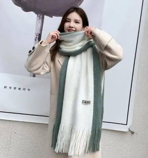 Men's And Women's Fashion Two-color Patchwork Tassel Warm-White Green-7