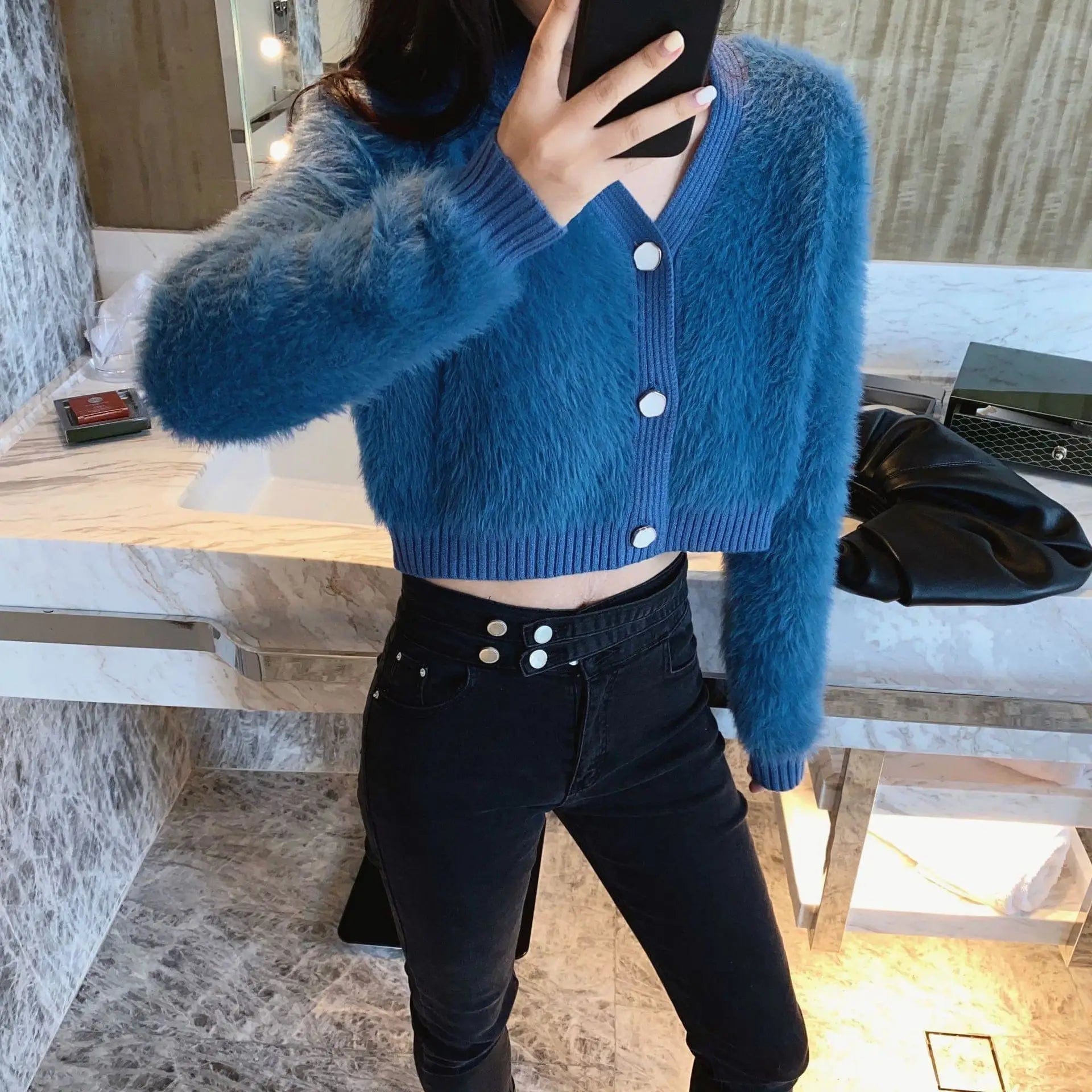 LOVEMI Sweaters Blue / One size Lovemi -  v-neck mink fleece top